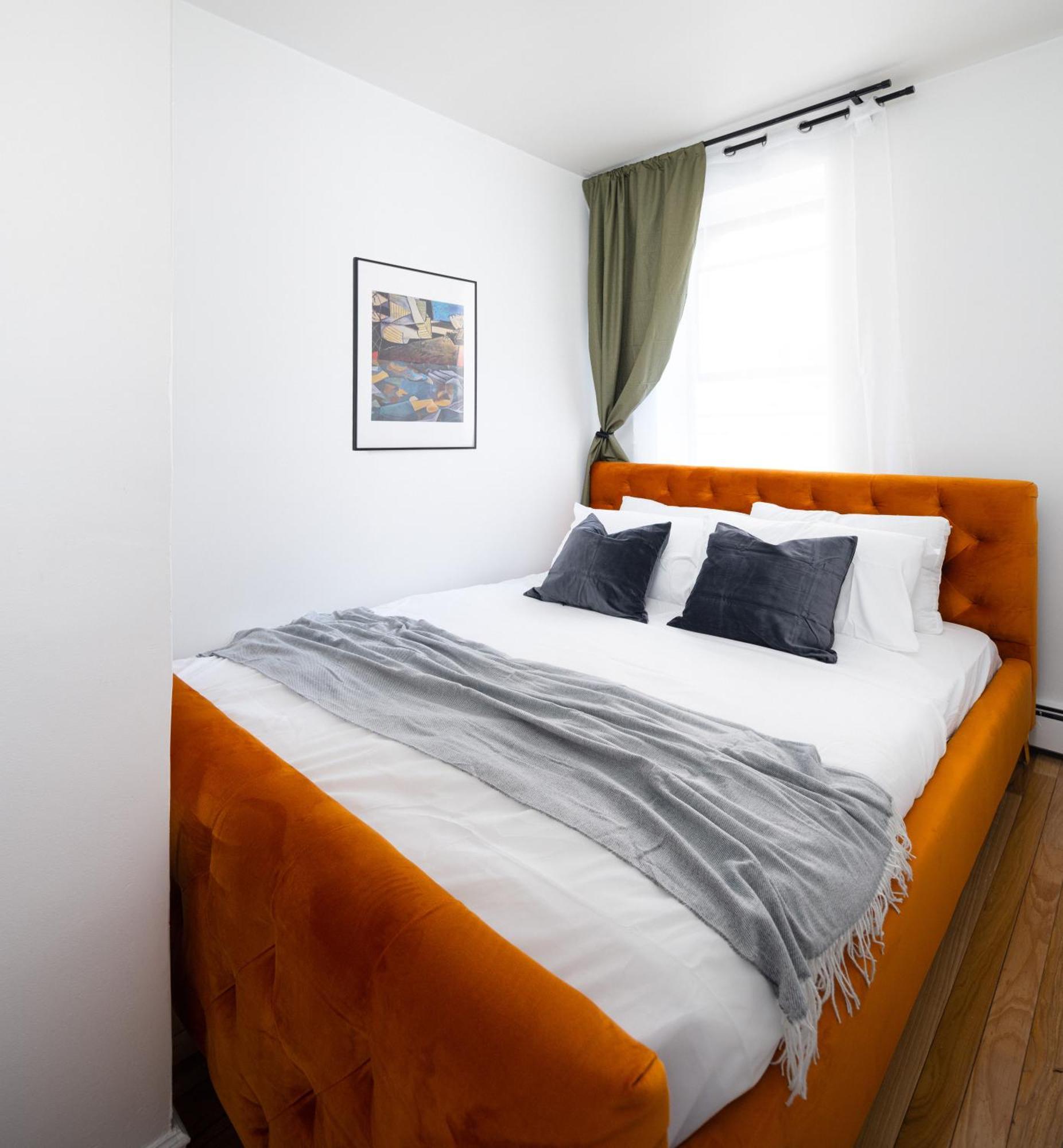 Charming 3bd In Manhattan Apartment